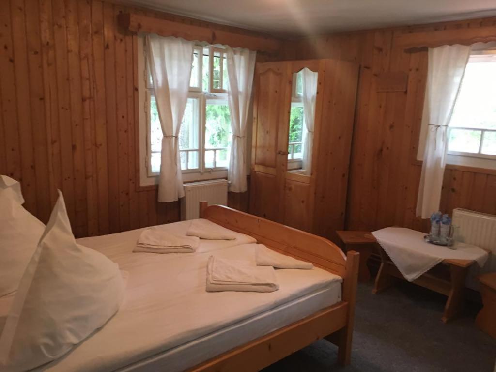 Manyi Villa BaileTusnad Zewnętrze zdjęcie